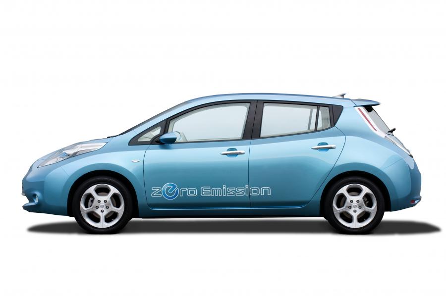  Nissan Leaf 2010 года  (фото 7 из 77)